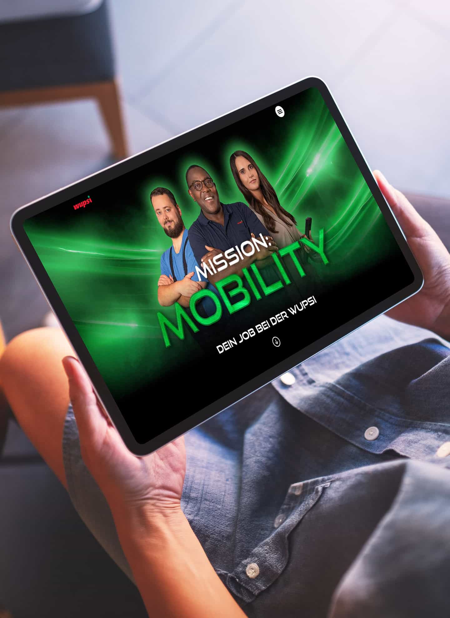 Tablet mit der Karrierewebsite der wupsi und dem Motiv „Mission: Mobility – Dein Job bei der wupsi“.